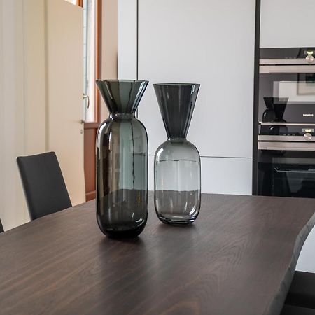 Design Apartment With Balcony On The Grand Canal R&R Venice Exterior photo