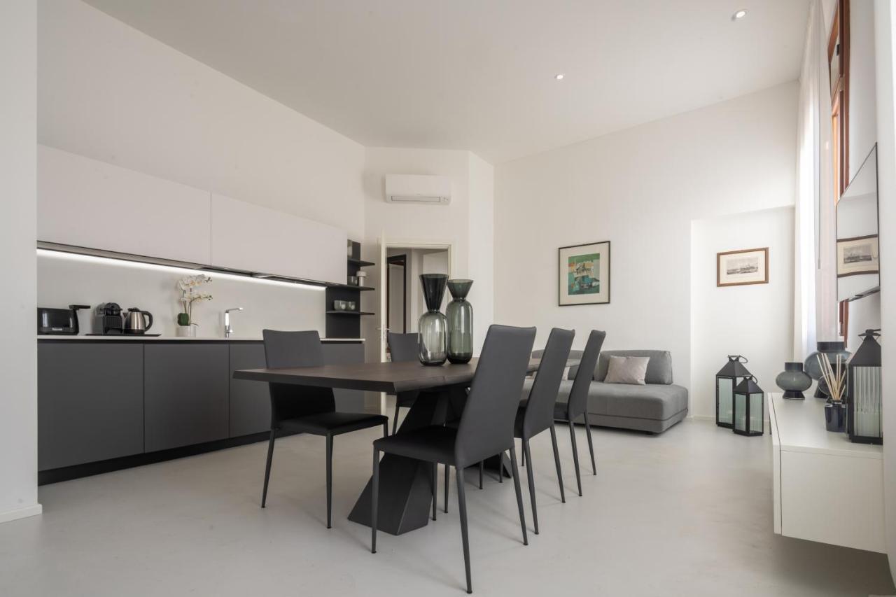 Design Apartment With Balcony On The Grand Canal R&R Venice Exterior photo